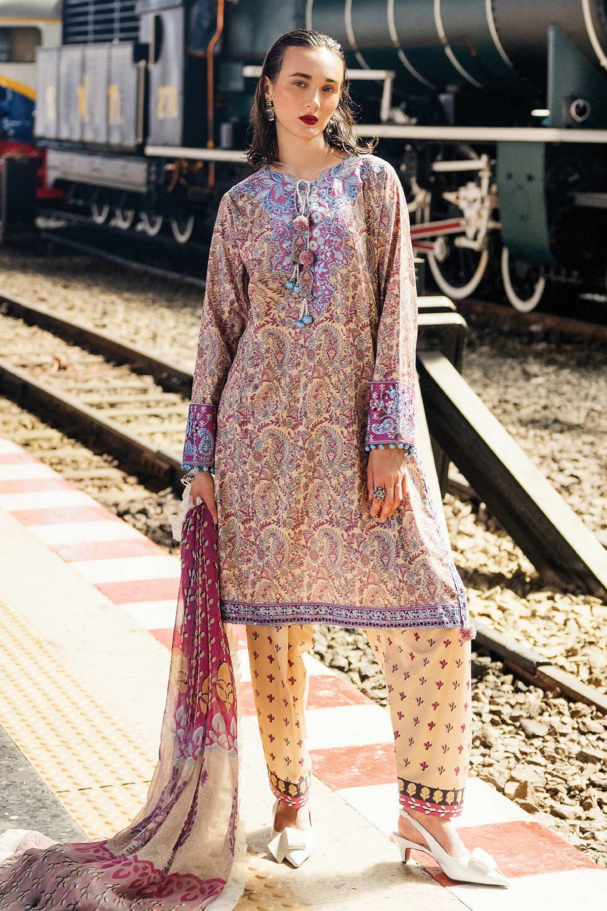 Taneez by Roheenaz Unstitched 3 Piece Block Printed Lawn Collection'2024-RNB-05-A-Sahar