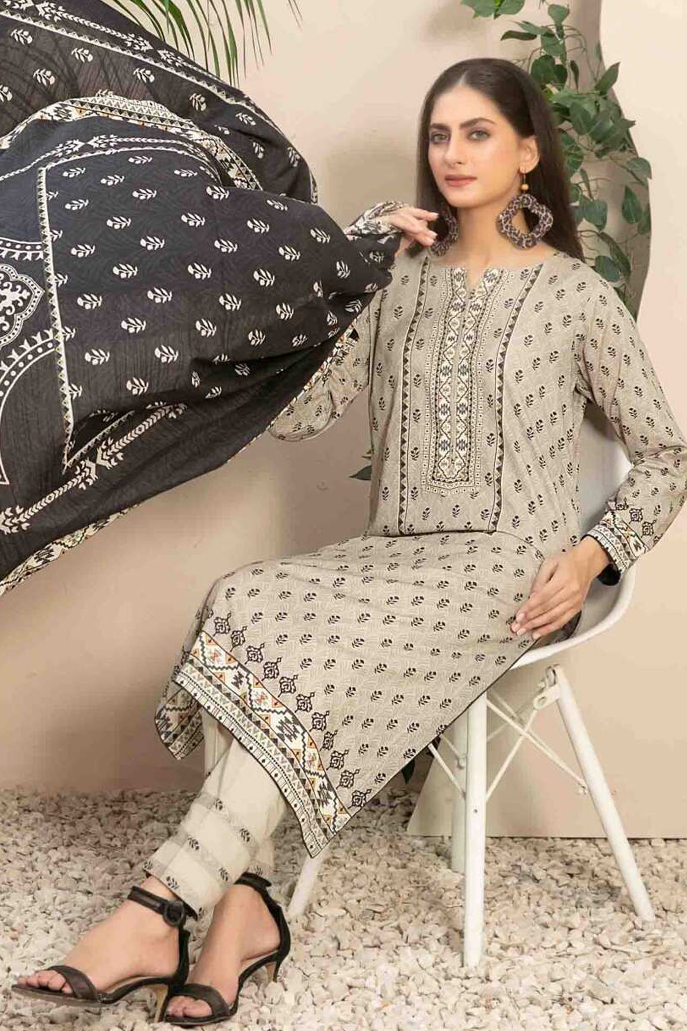 Tiyani By Tawakkal Unstitched 3 Piece Digital Printed Lawn Vol-02 Collection'2024-D-3599