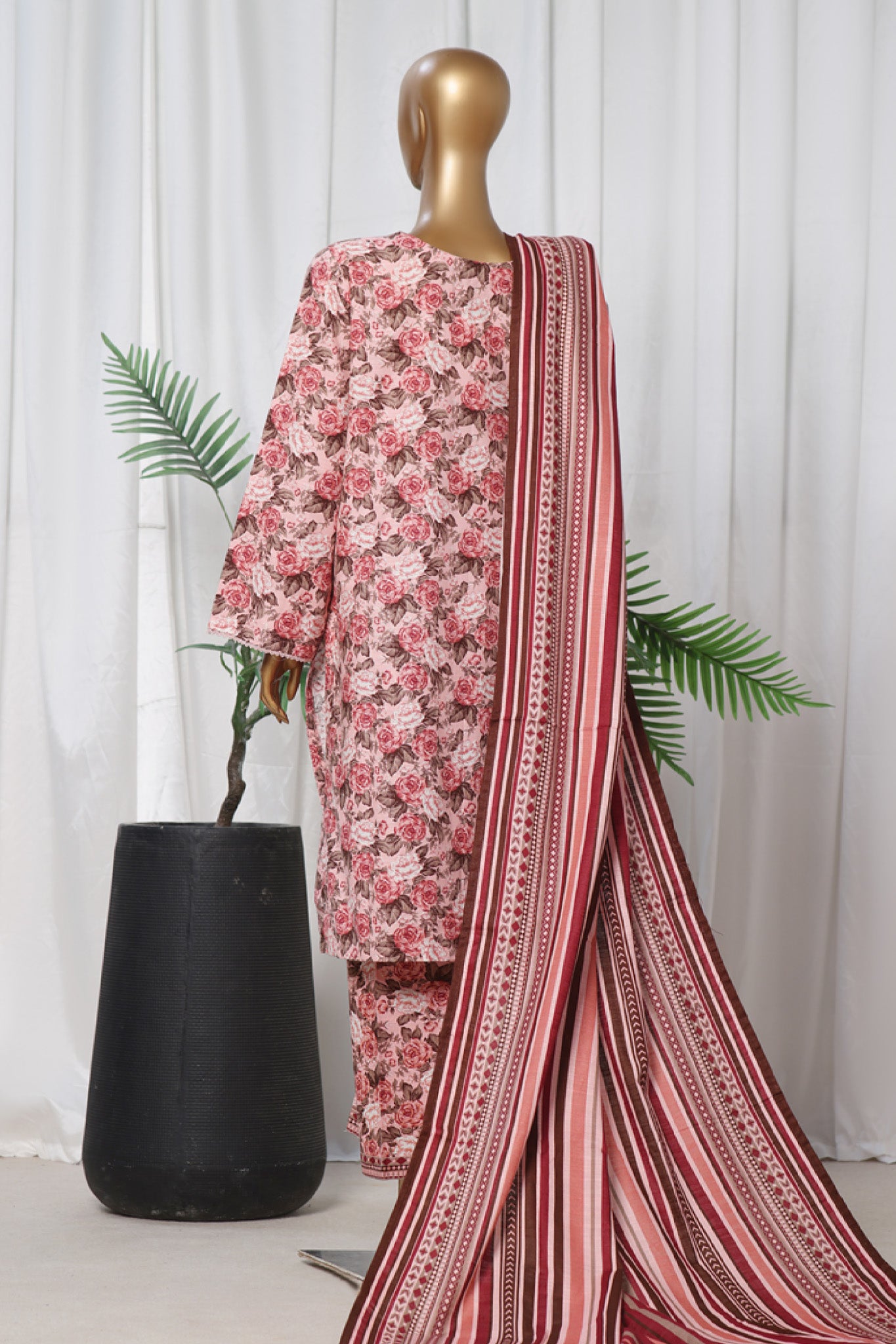 Bin Saeed Stitched 3 Piece Exclusive khaddar Vol-04 Collection'2024-WK-1098-Pink