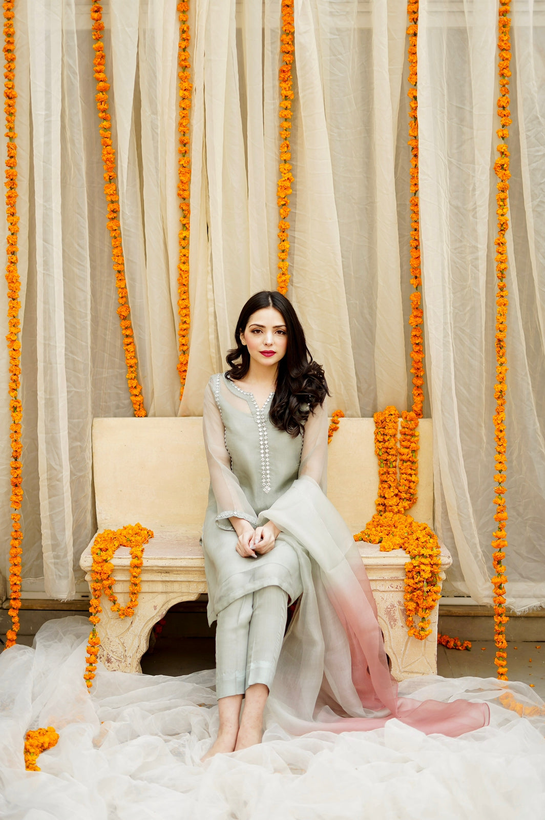 Pashma Khan Semi Formals Collection'2025-Gul e raná