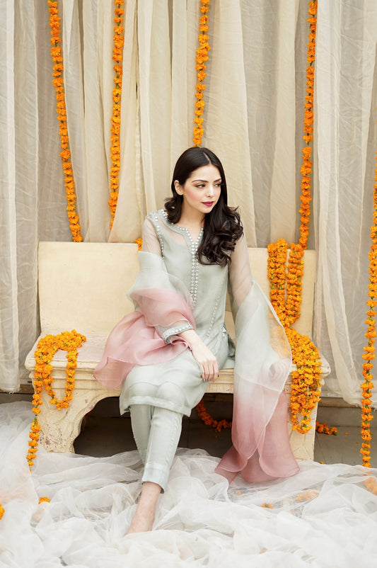 Pashma Khan Semi Formals Collection'2025-Gul e raná