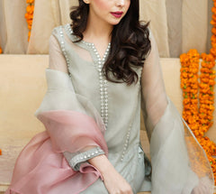 Pashma Khan Semi Formals Collection'2025-Gul e raná