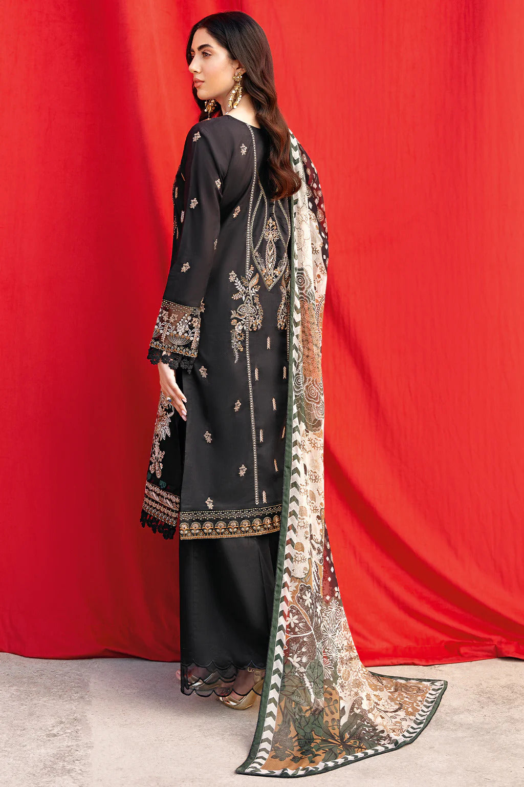 Andaaz by Ramsha Unstitched 3 Piece Luxury Lawn Vol-06 Collection'2023-Z-604