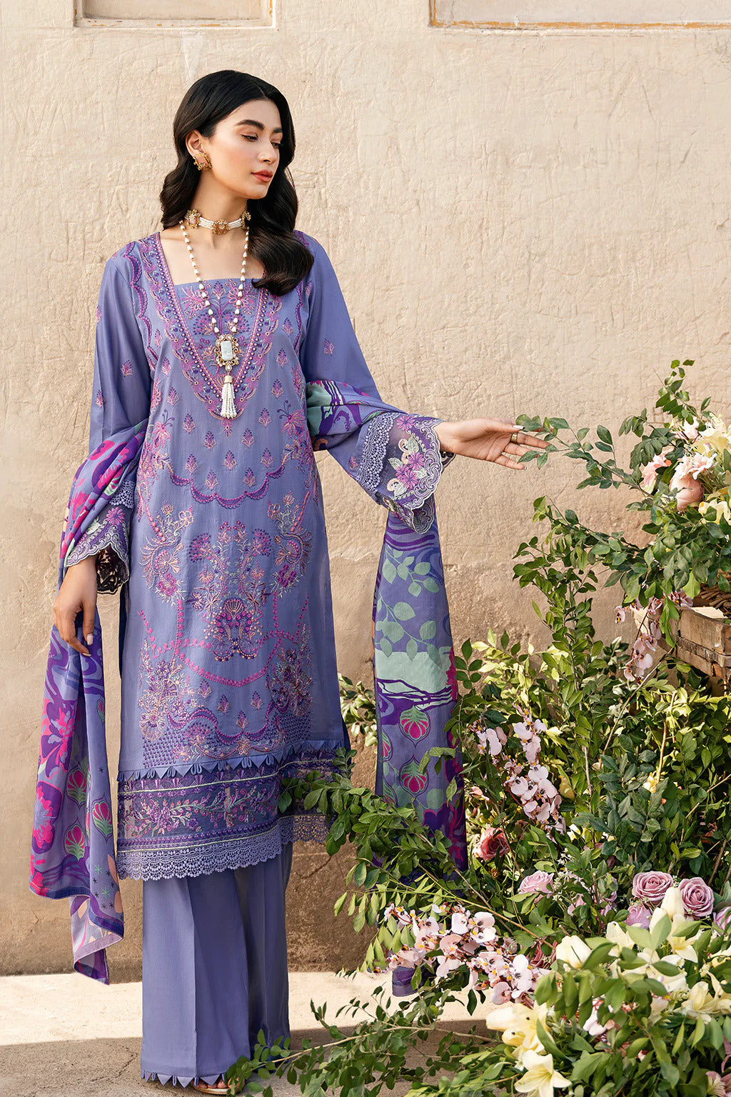 Andaaz by Ramsha Unstitched 3 Piece Luxury Lawn Vol-06 Collection'2023-Z-610
