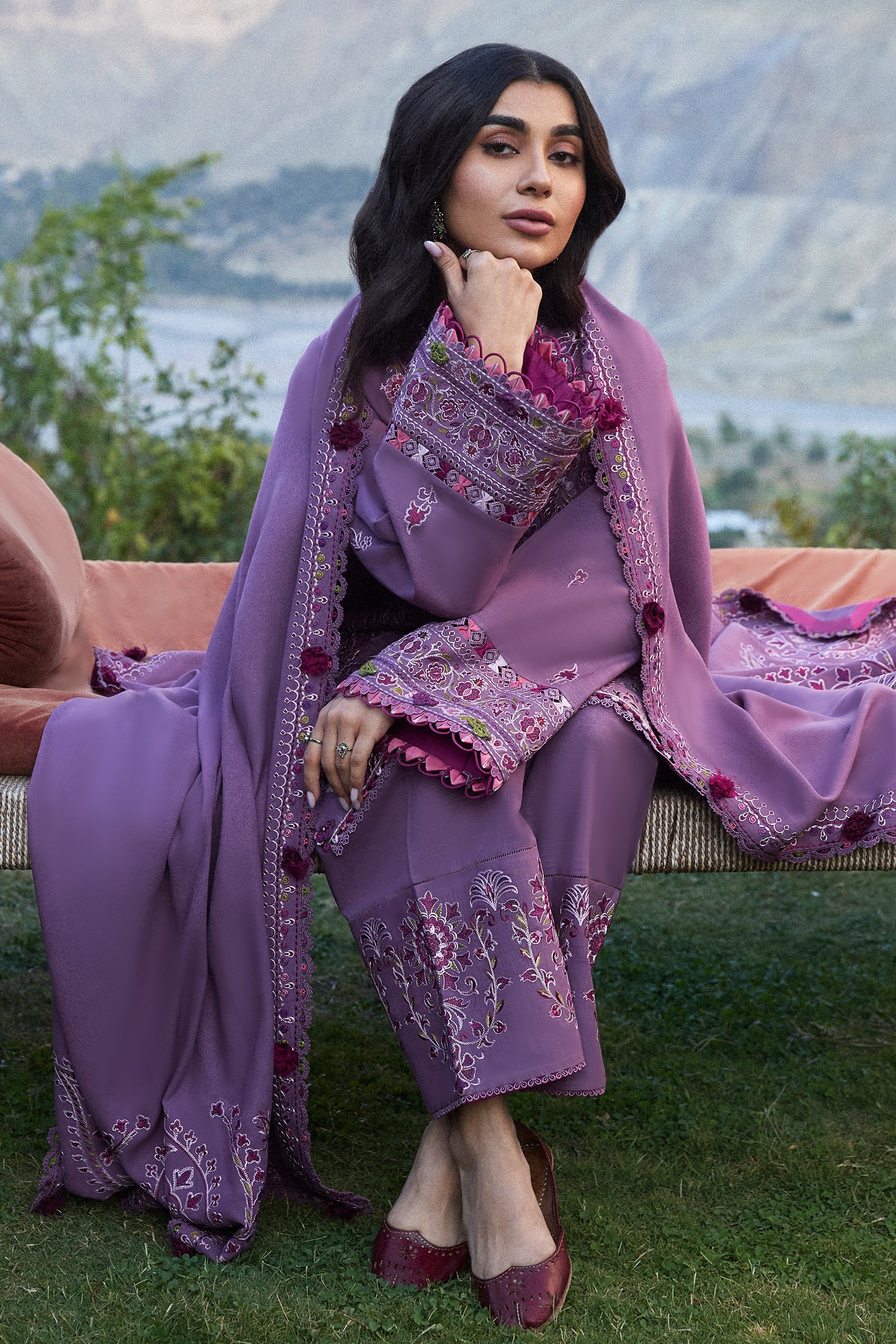 Zaha Unstitched 3 Piece Winter Collection'2024-ZW-13-Gulrang