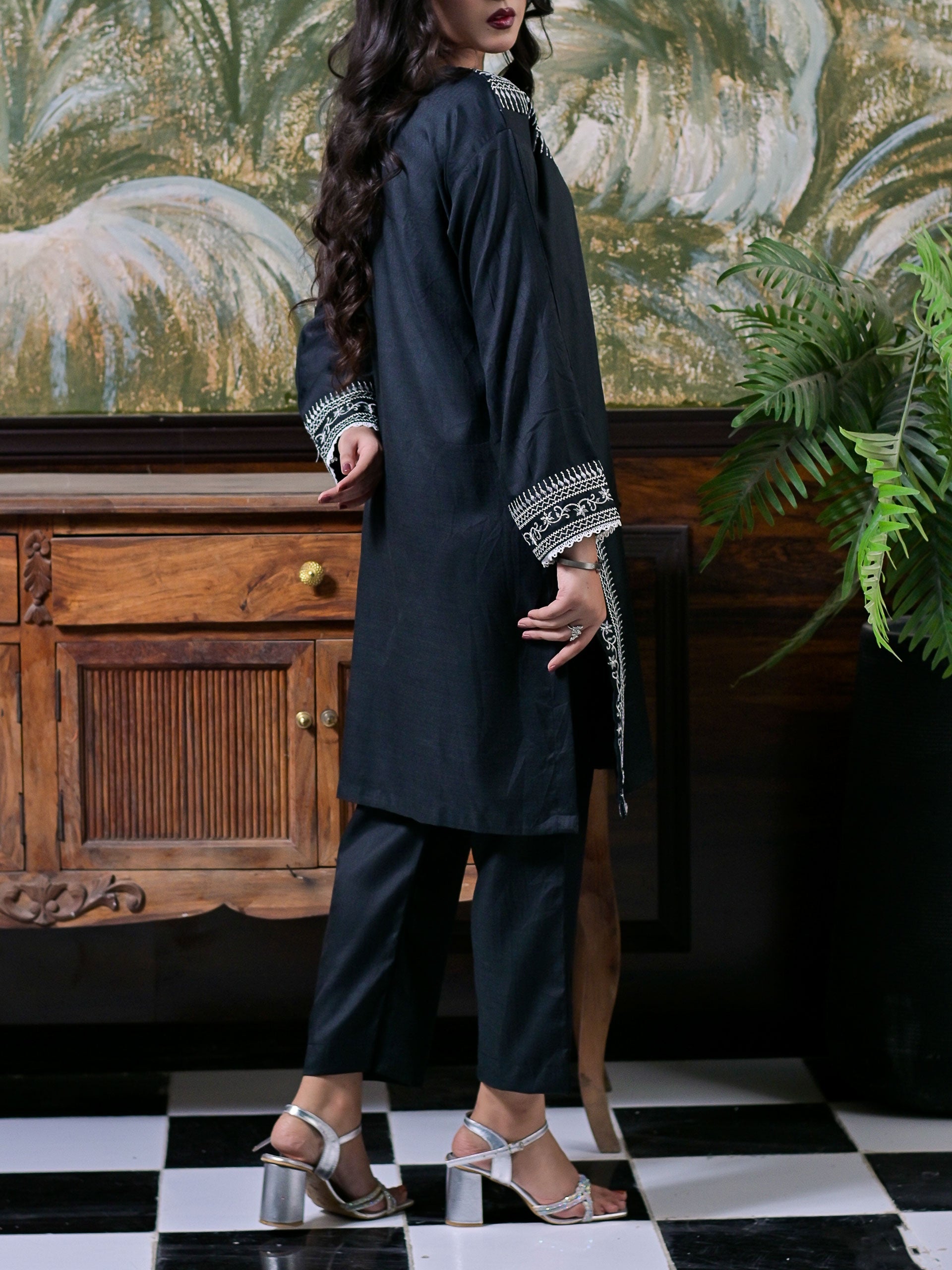 Pret Diaries Stitched 2 Piece Black Embroidered Collection'2024-D-50148