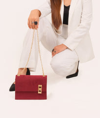 RTW Creation - Burgundy suede chain shoulder bag with twist lock