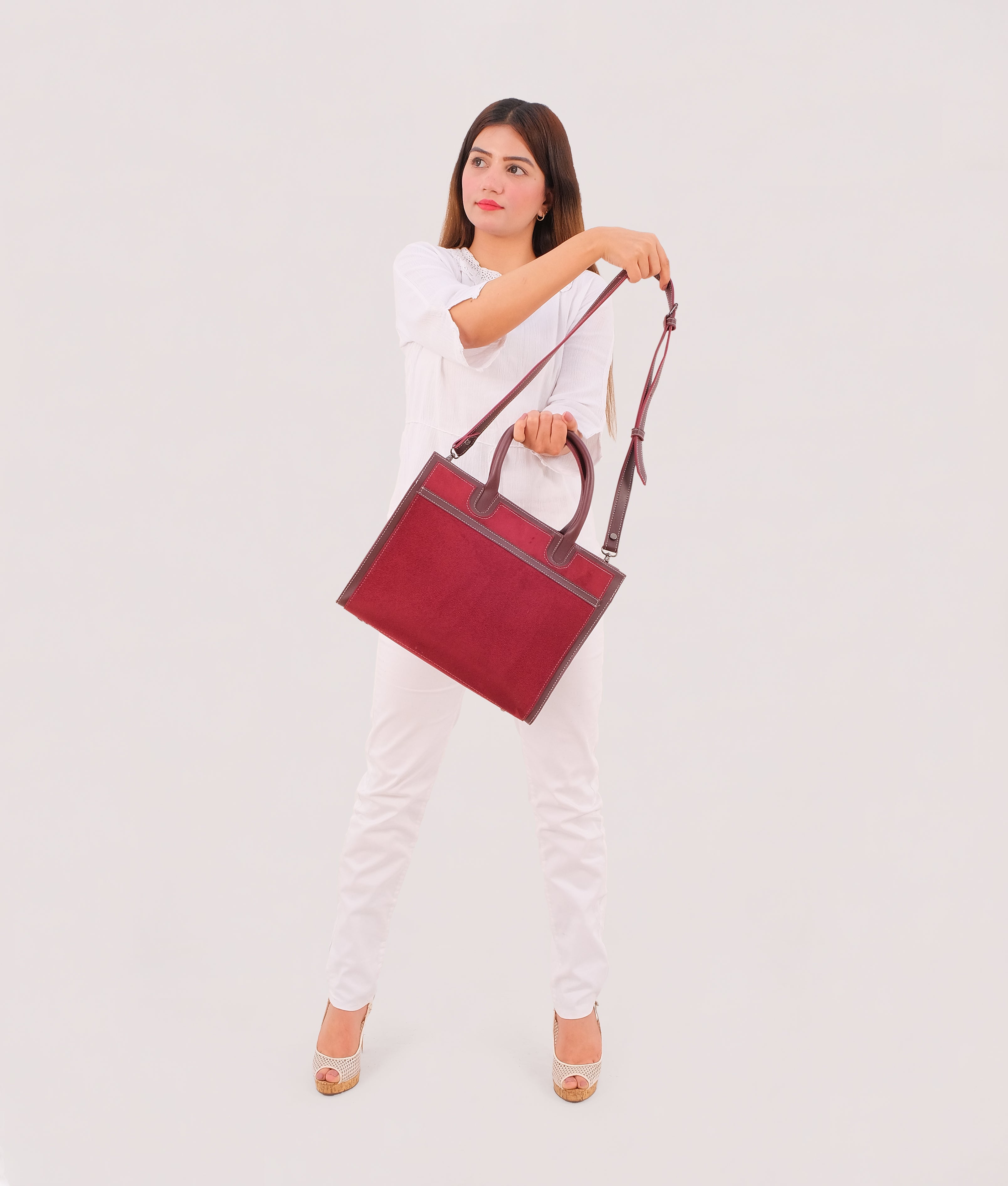 RTW Creation - Burgundy suede vintage handbag