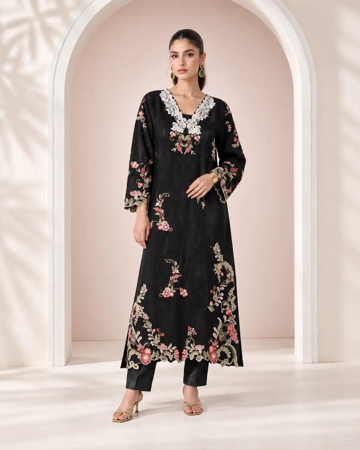 Elodie black lava silk two-piece kaftan – front view