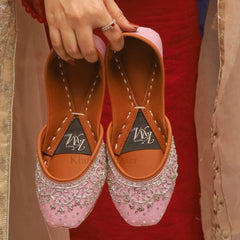 GULNAZ - Khussa Master