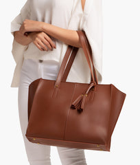 RTW Creation - Horse brown over the shoulder tote bag