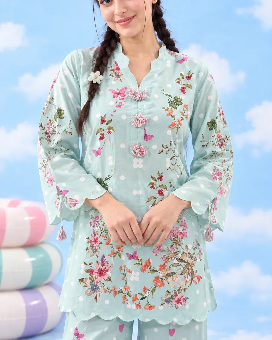 It Girl tassel neckline and floral print detail