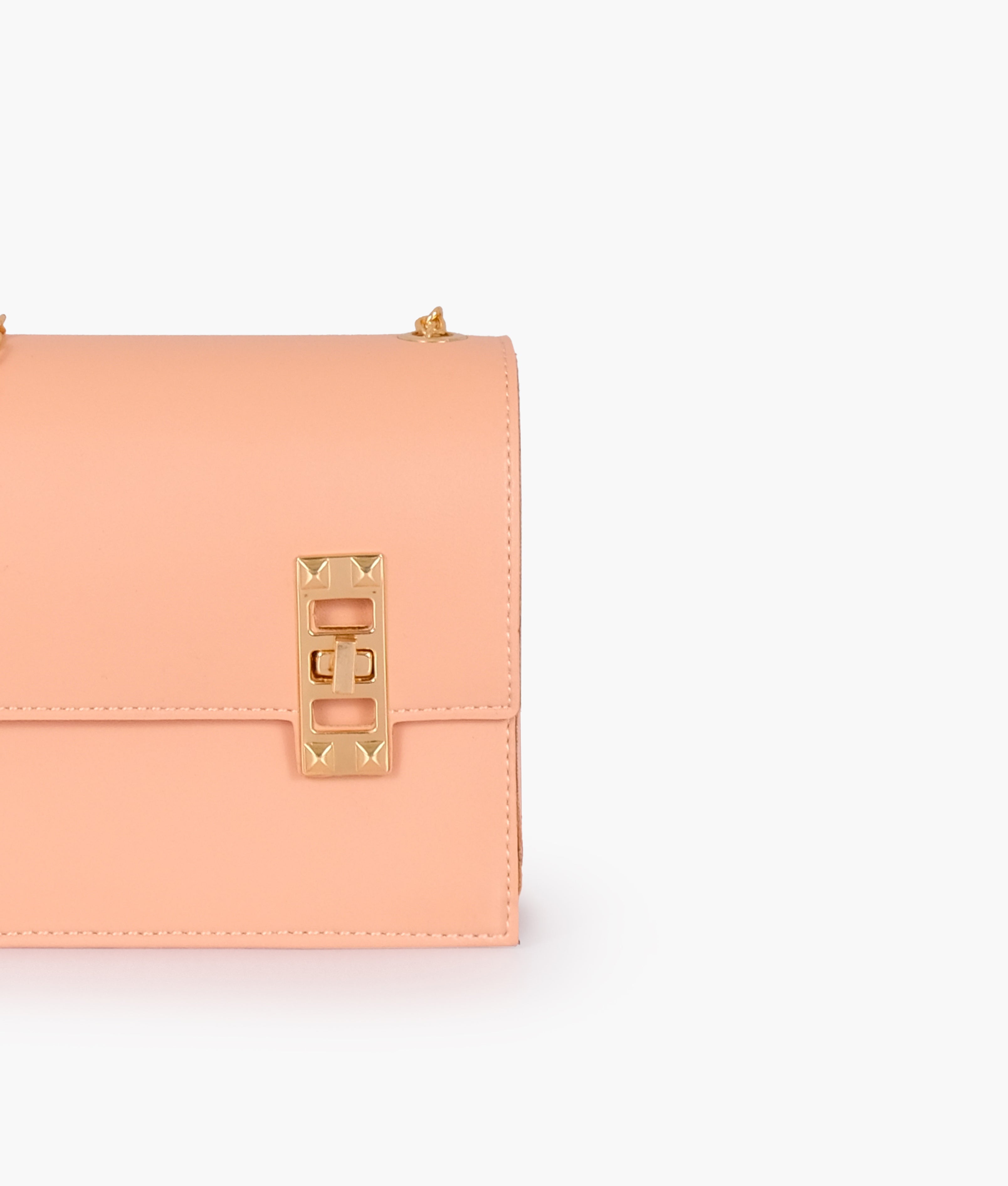 RTW Creation - Peach chain shoulder bag with twist lock
