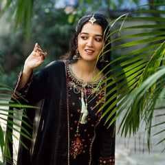 Paranda Omal By Komal Stitched 3 Piece Festive Collection'2025-Marjan