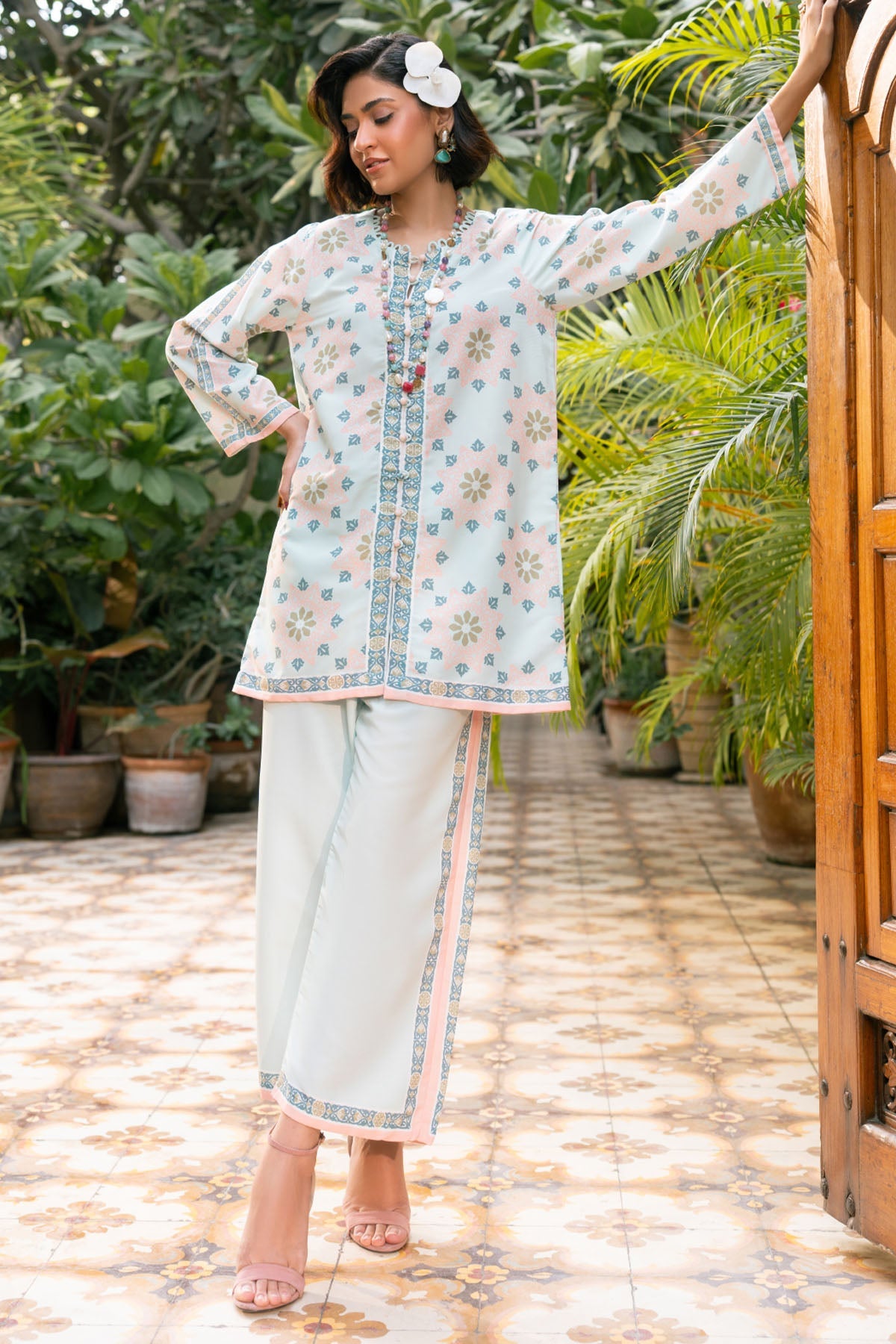 Shomi nairah