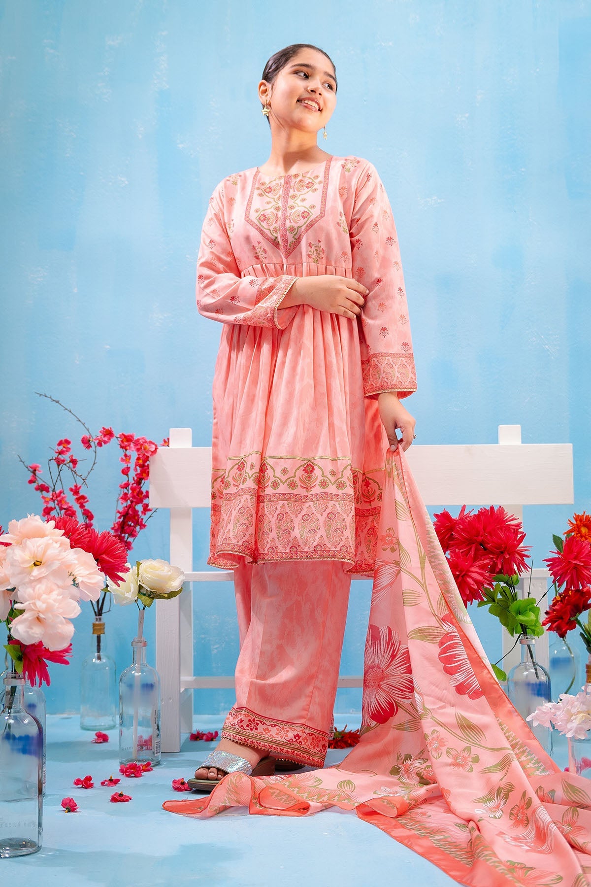 Stylish digital printed 3 pc suits for girls â?? lightweight, breathable & perfect for parties, Eid & special occasions.