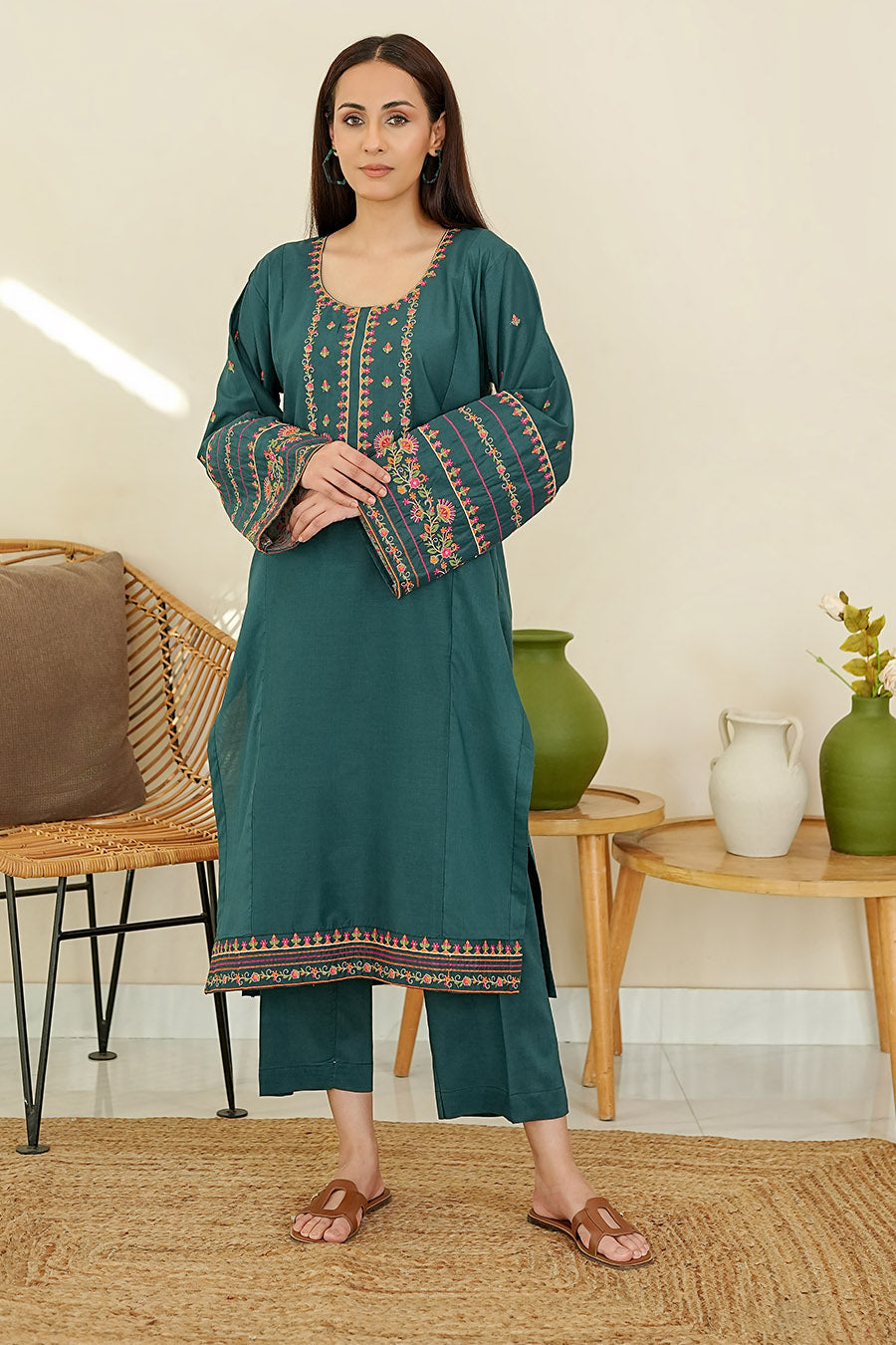 Waniya Stitched 2 Piece Embroidered Lawn Summer Collection'2025-Remi