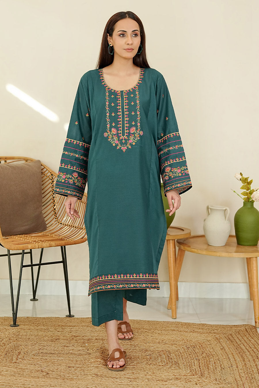 Waniya Stitched 2 Piece Embroidered Lawn Summer Collection'2025-Remi