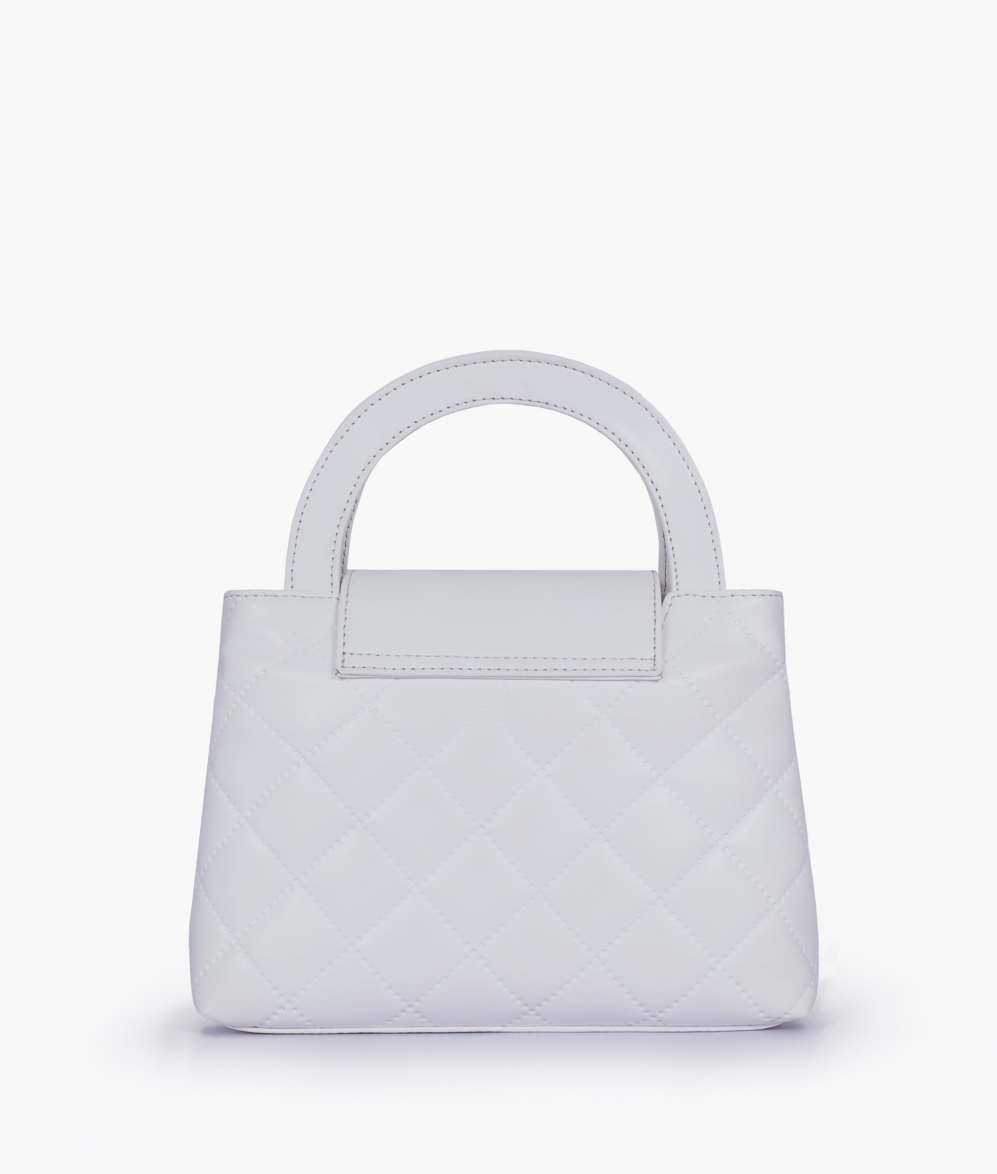 RTW Creation - White flap quilted bag with top handle
