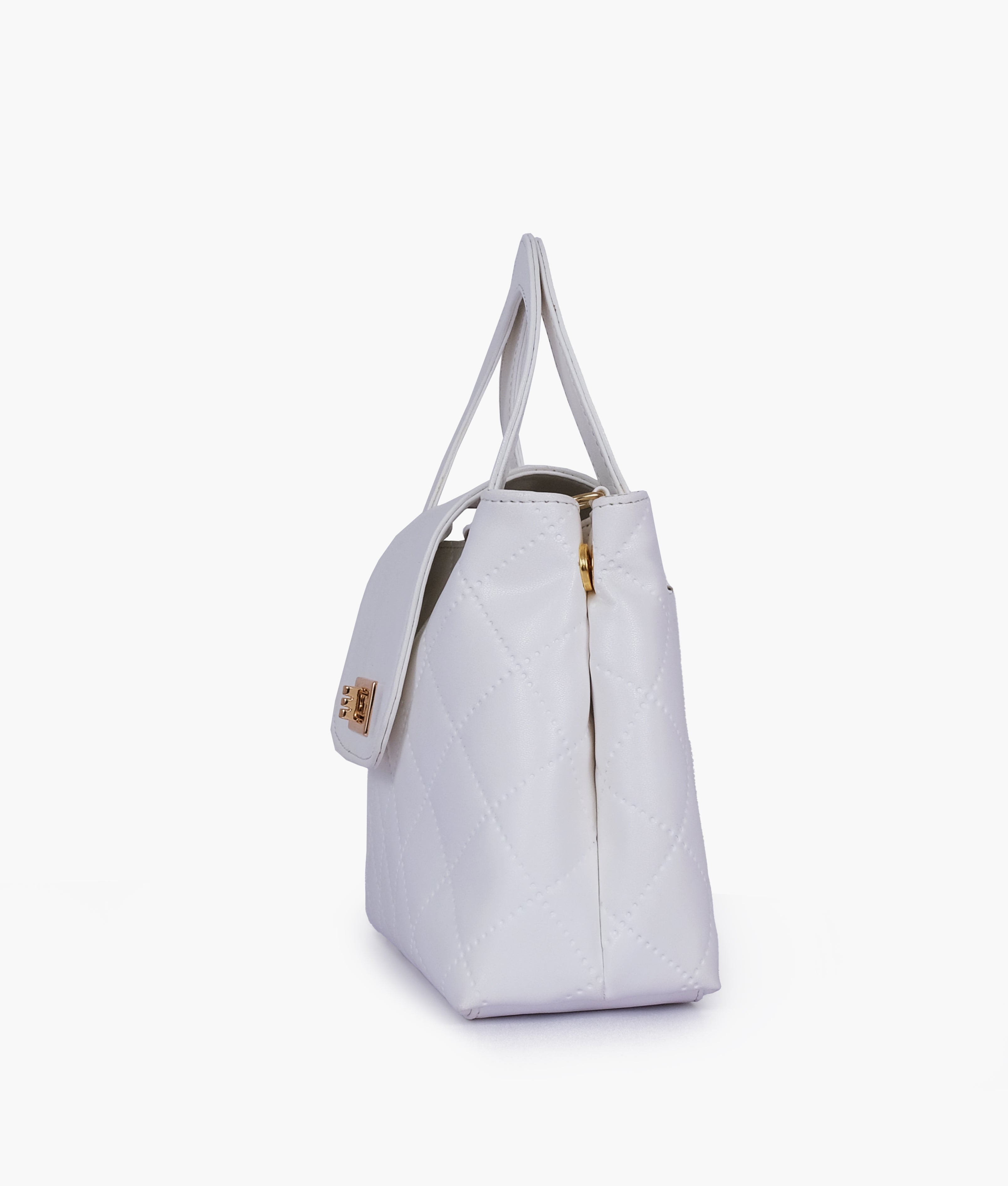 RTW Creation - White flap quilted bag with top handle
