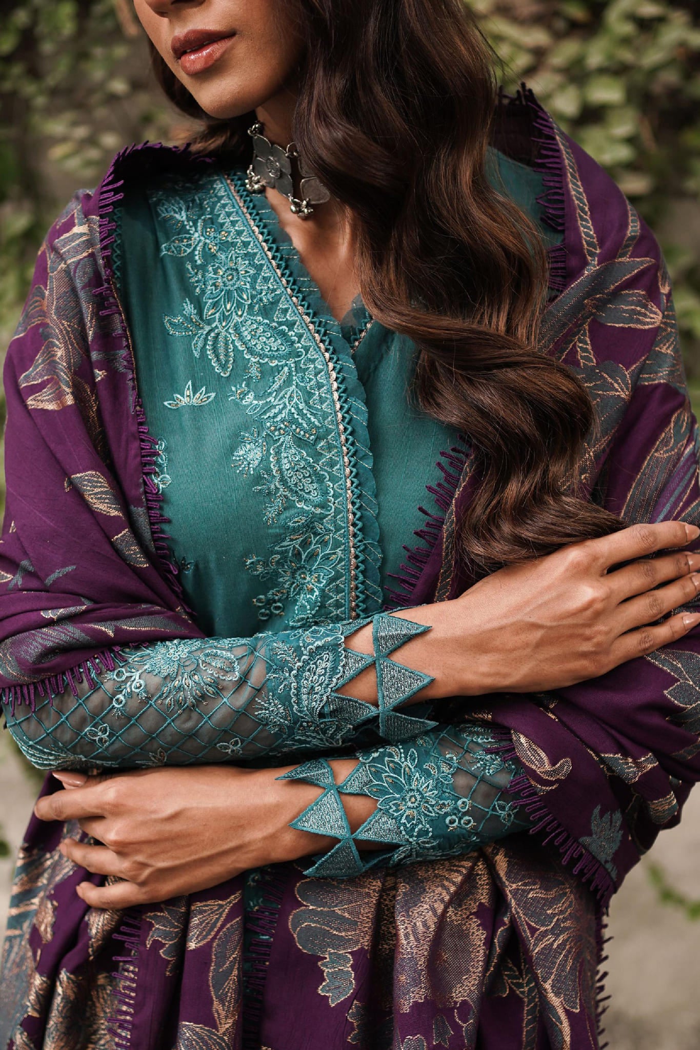 Shahtoosh by Jazmin Unstitched 3 Piece Luxury Winter Collection'2022-03-Samaa