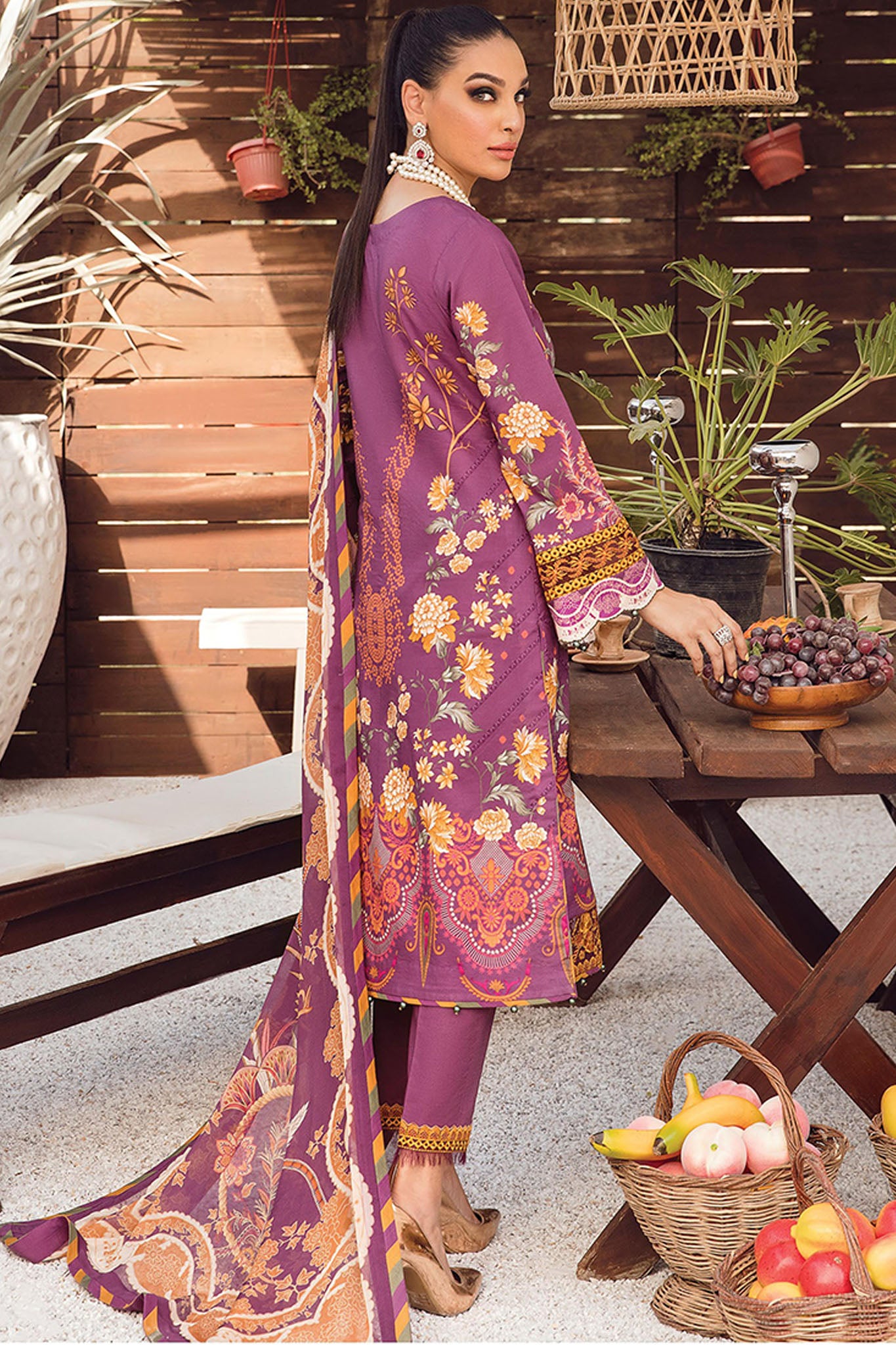 Gulaal Unstitched 3 Piece Festive Lawn Vol-02 Collection'2022-05-Irsia