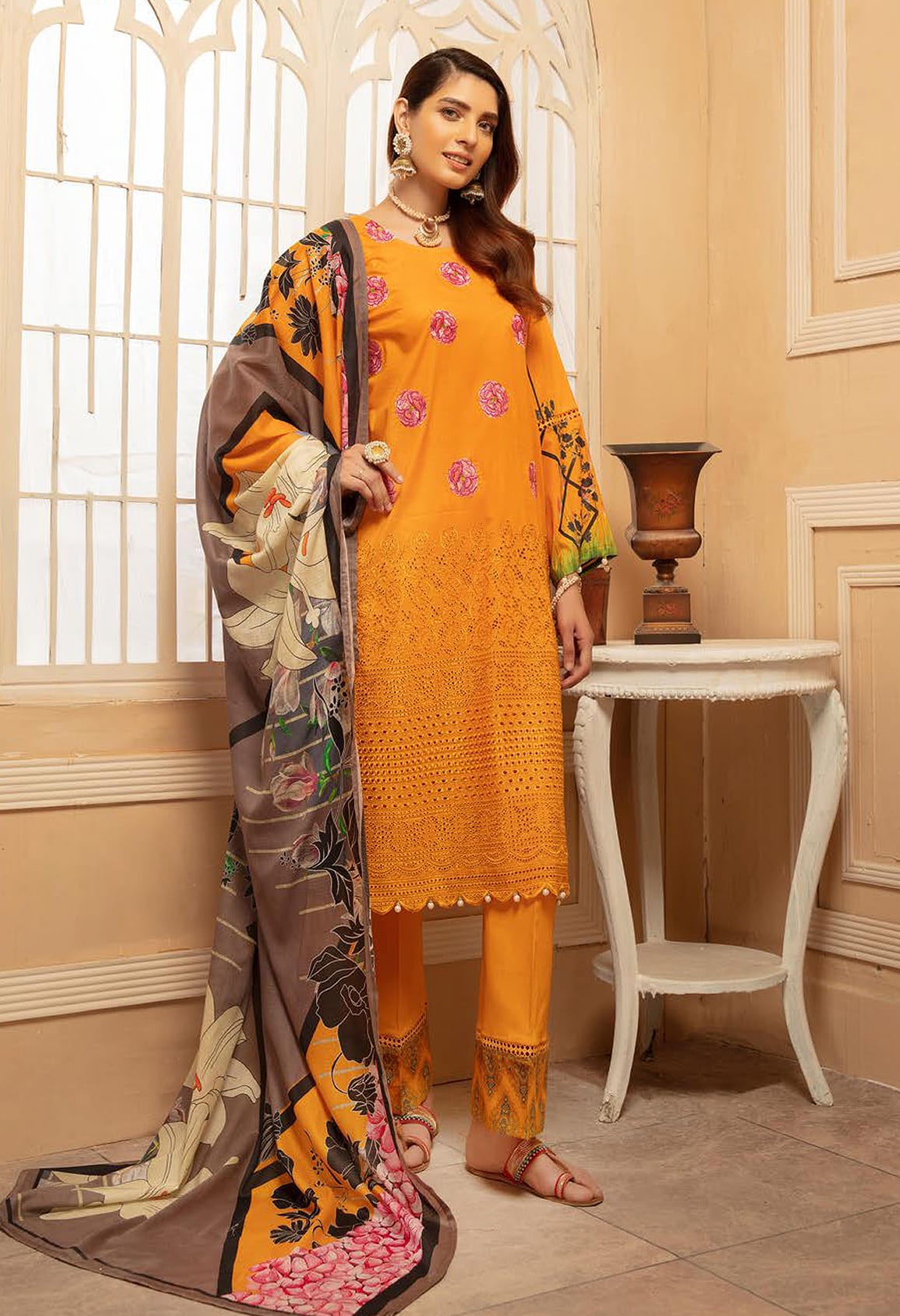 Mahee's by Riaz Arts Unstitched 3 Piece Chikankari Lawn Collection'2022-MCL-05
