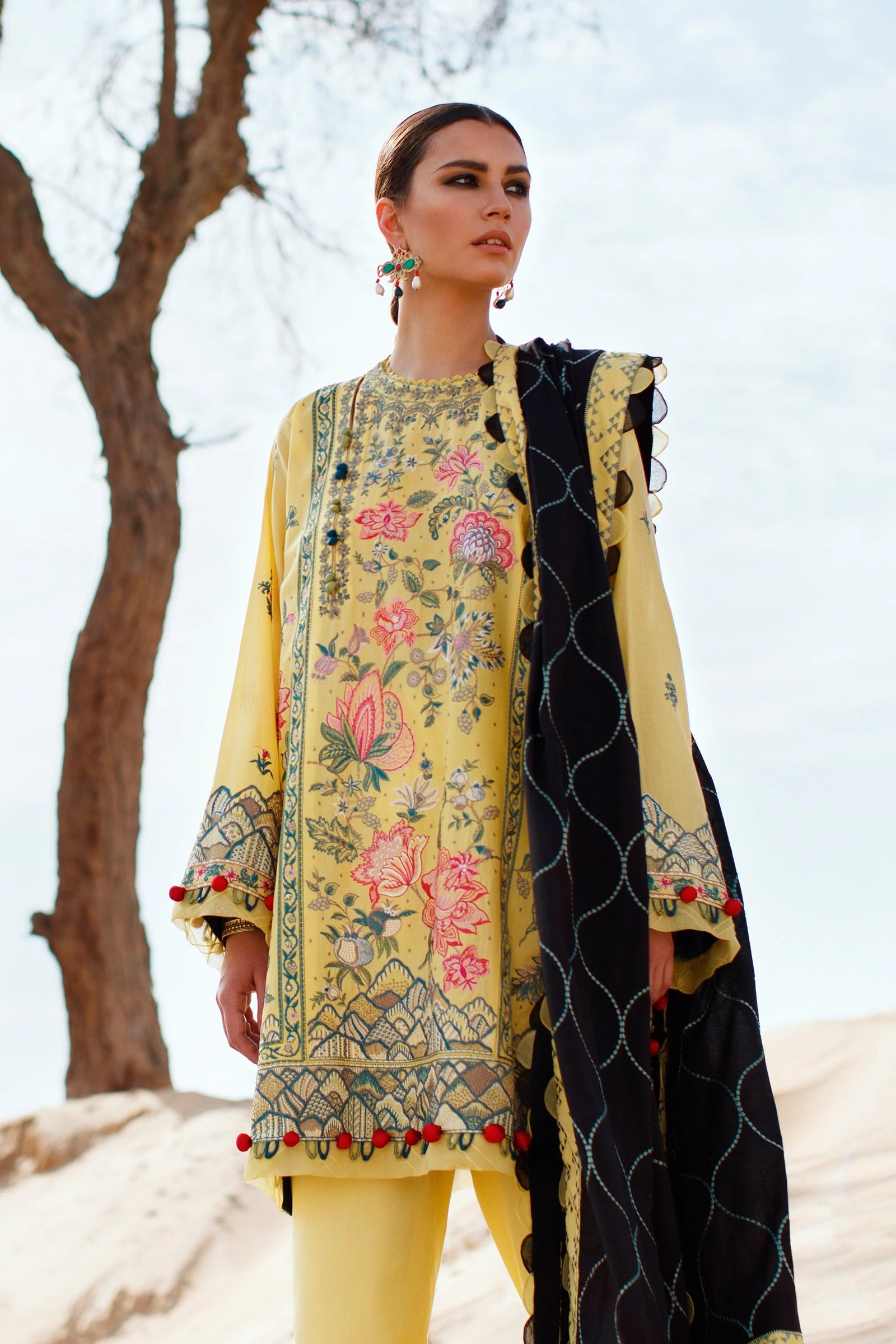 Zaha Unstitched 3 Piece Embroidered Lawn Collection'2022-ZL22-06-A-Talayeh