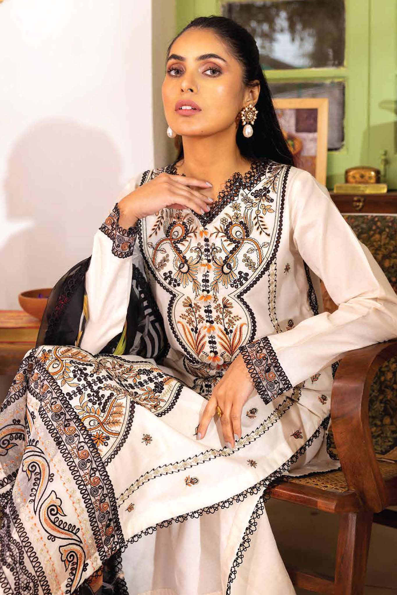 Roheenaz Unstitched 3 Piece Spring Summer Lawn Collection'2023-RNZ-08-A-Roshni