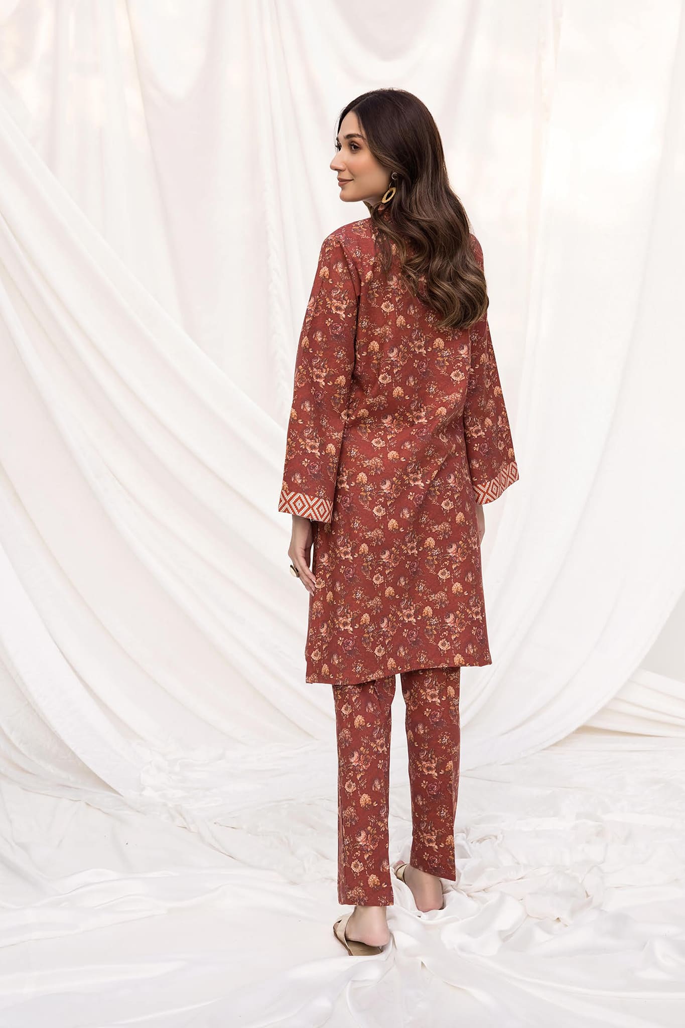 Blumm by Esra Stitched 2 Piece Printed Cambric Chp-02 Collection'2022-B-01-Rust