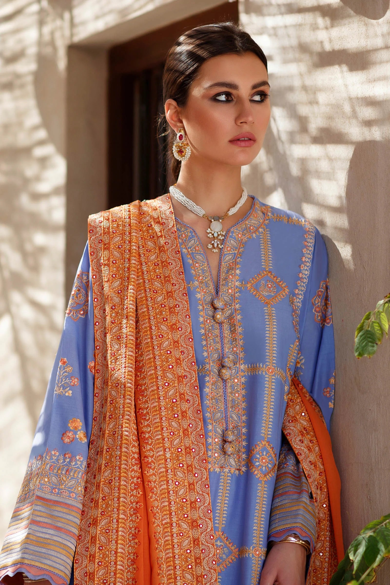 Zaha Unstitched 3 Piece Embroidered Lawn Collection'2022-ZL22-13-A-Lina