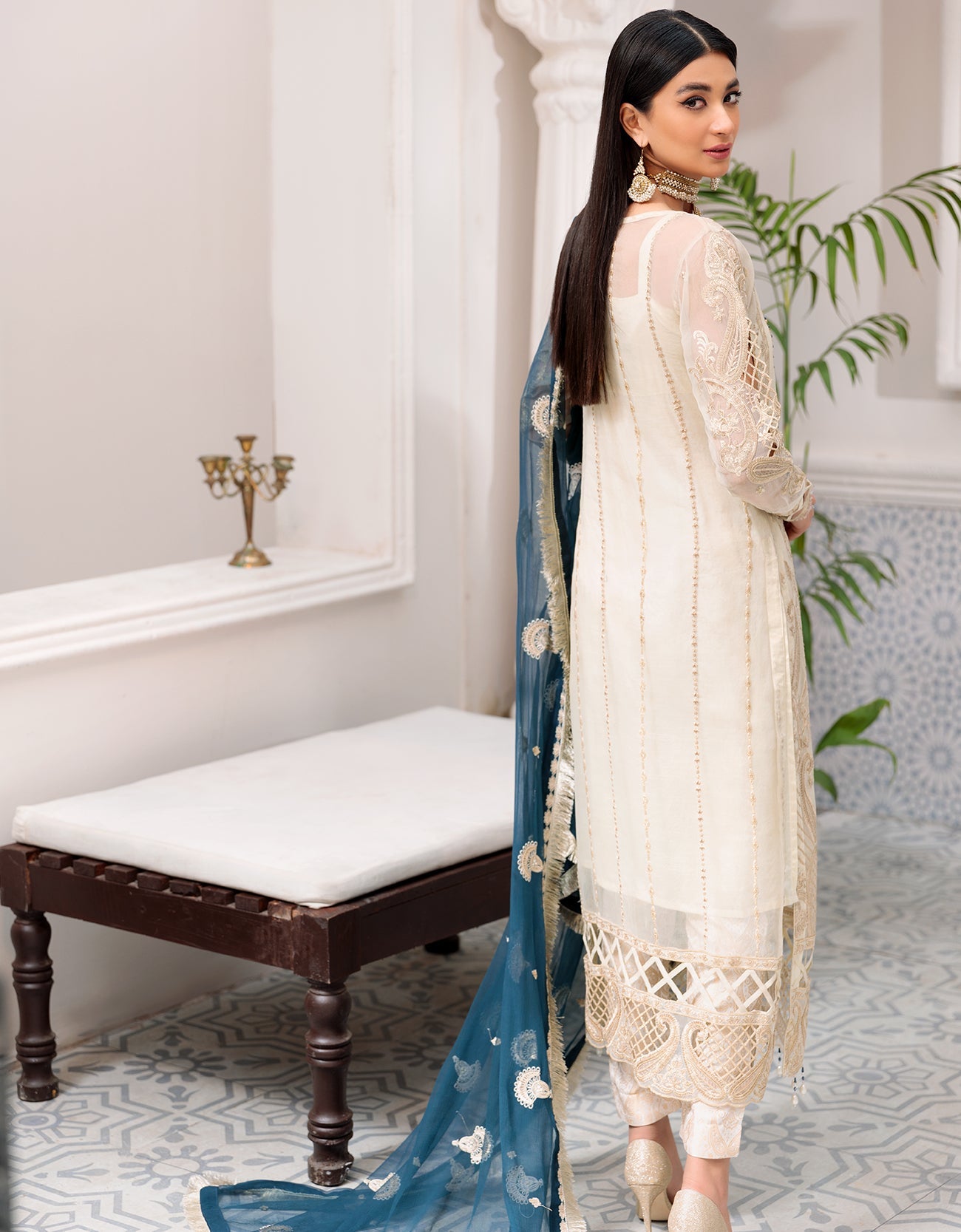 Belle Robe by Emaan Adeel Unstitched 3 Piece Luxury Edition 04 Collection'2022-BL-305