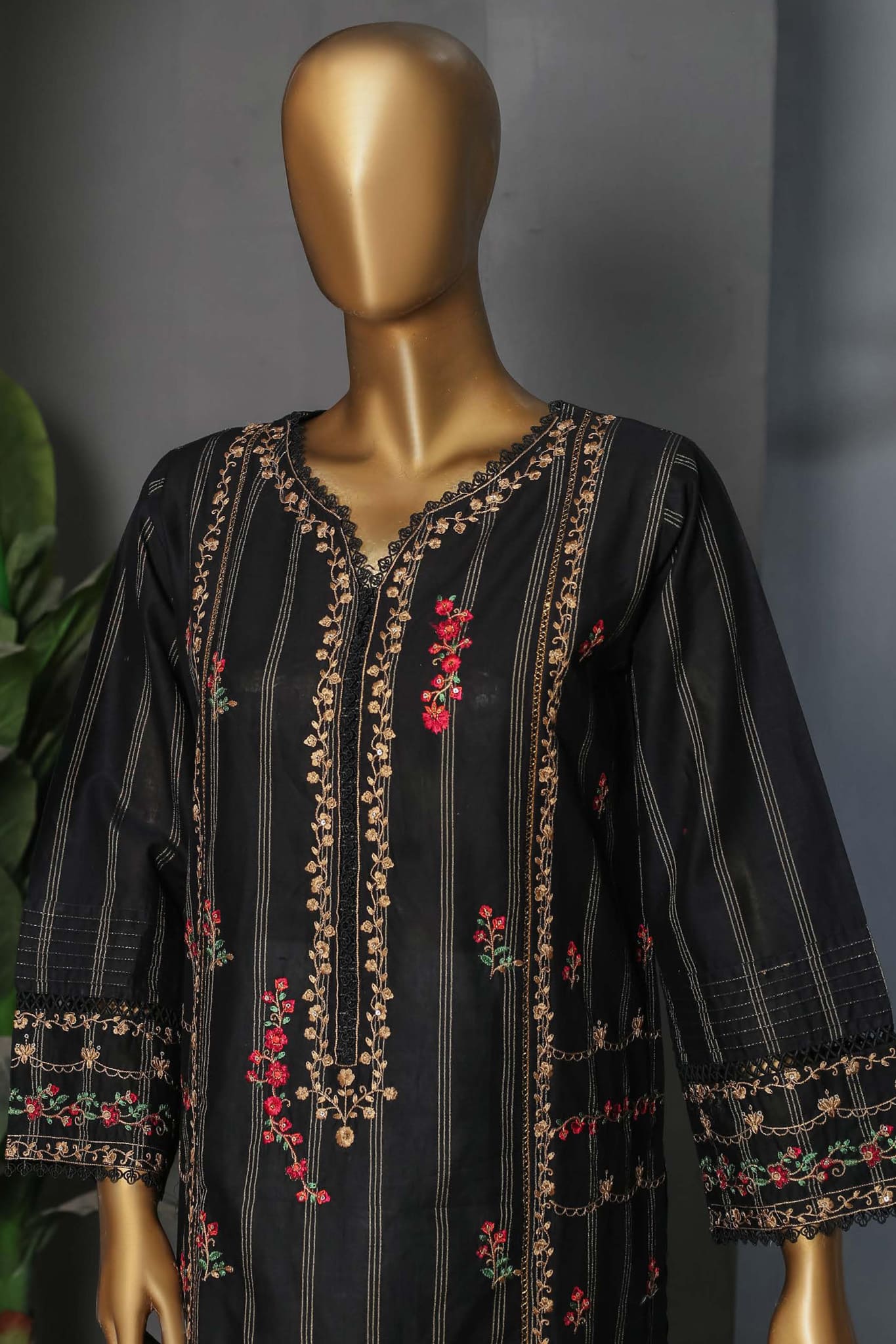 Ayzel by Bin Saeed Stitched Embroidered Cotton Kurti Vol-02 Collection'2022-FL-024-Black