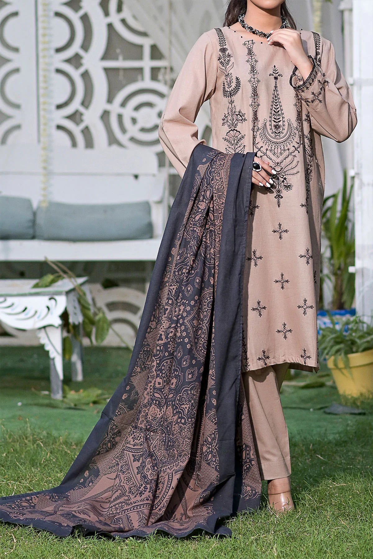 Rafia Khas Stitched 3 Piece Embroidered Khaddar Collection'2022-DPKH-28