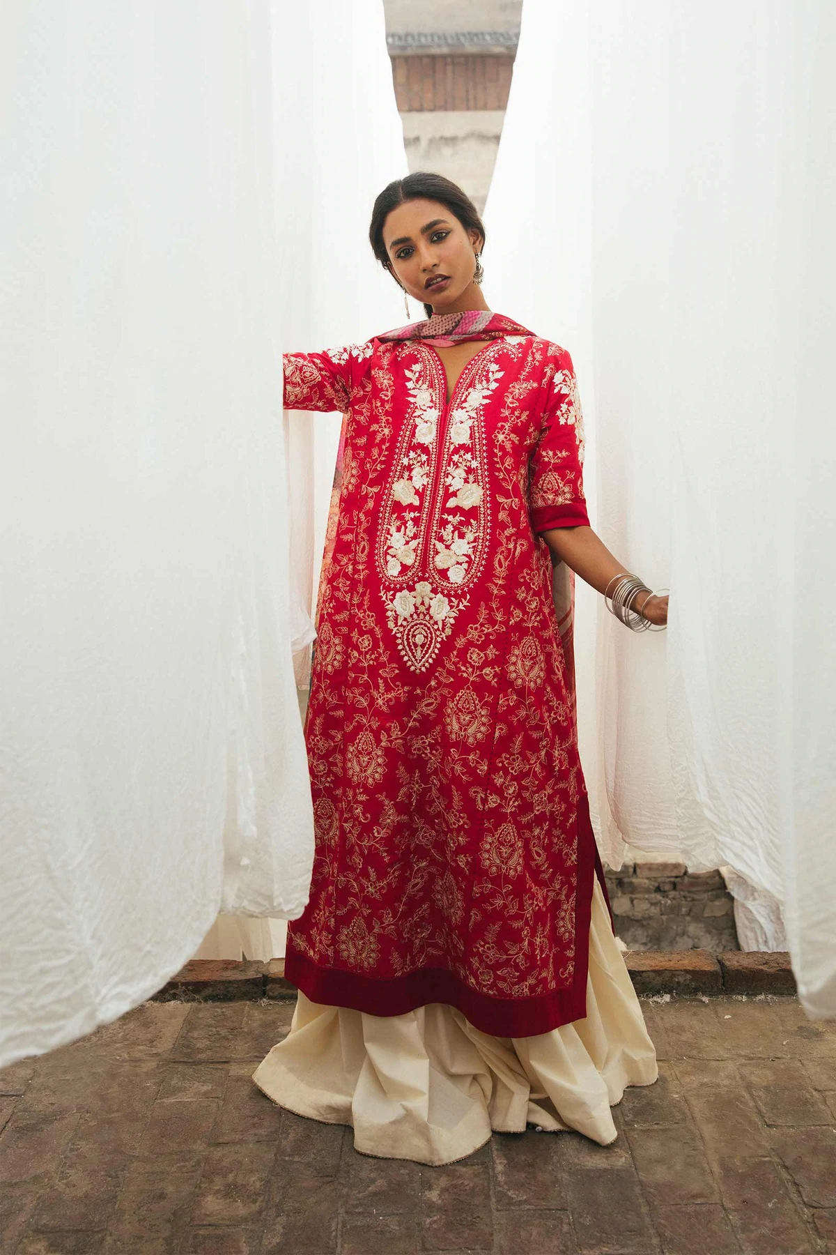 Zara Shahjahan Unstitched 3 Piece Eid Luxury Lawn Collection'2022-D22-Gulaab-B