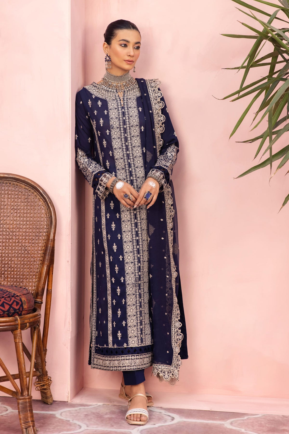 Iznik Unstitched 3 Piece Luxury Eid Lawn Collection'2023-IE-11