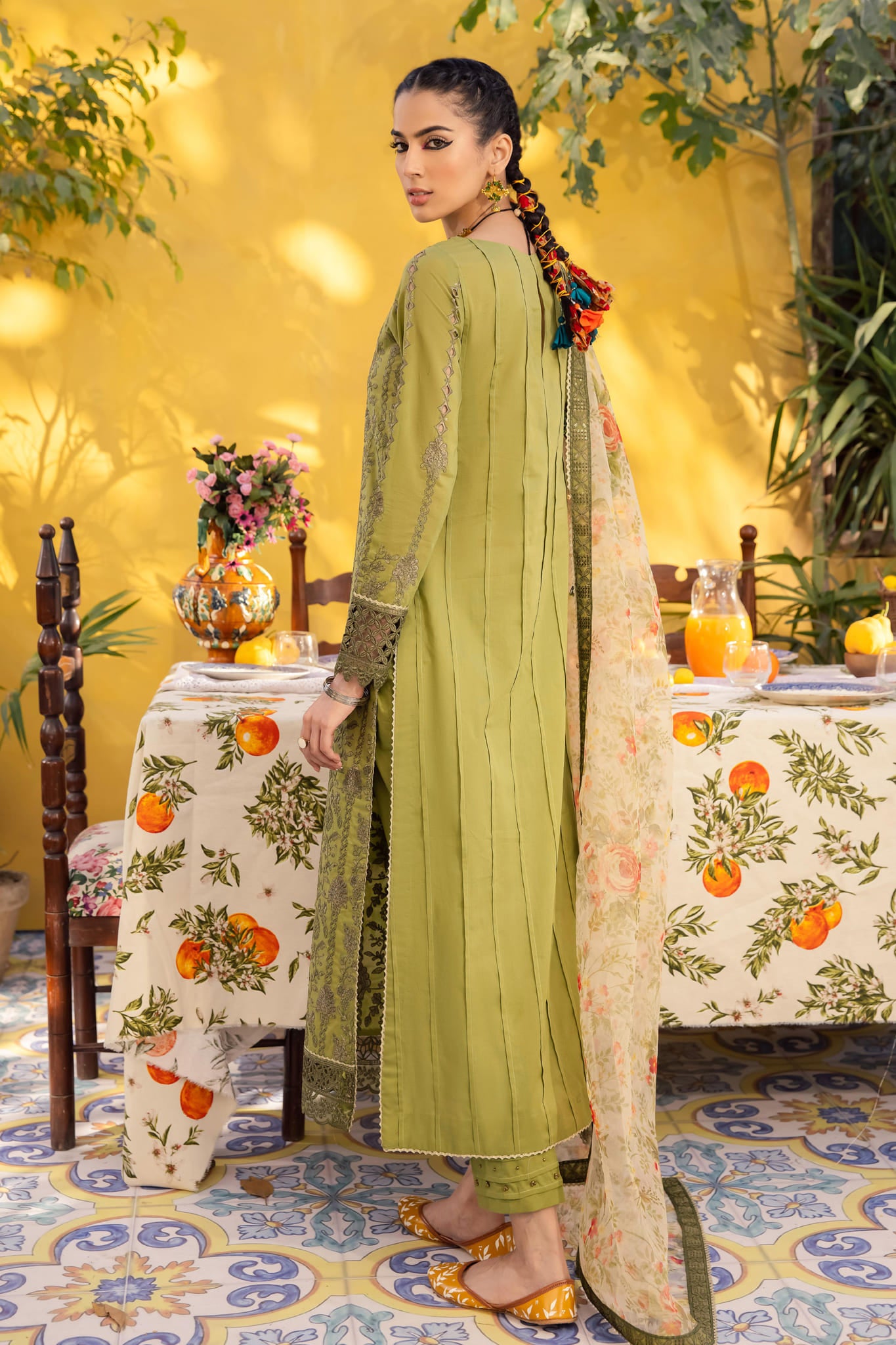 Ilaria by Iznik Unstitched 3 Piece Spring Lawn Collection'2023-IL-04