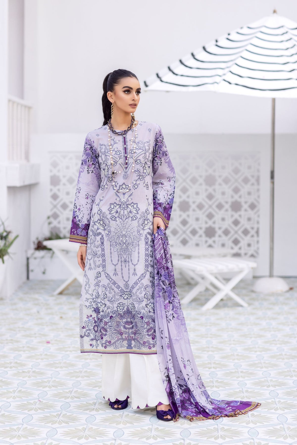 Flossie Unstitched 3 Piece Luxury Lawn Collection'2022-LL-101