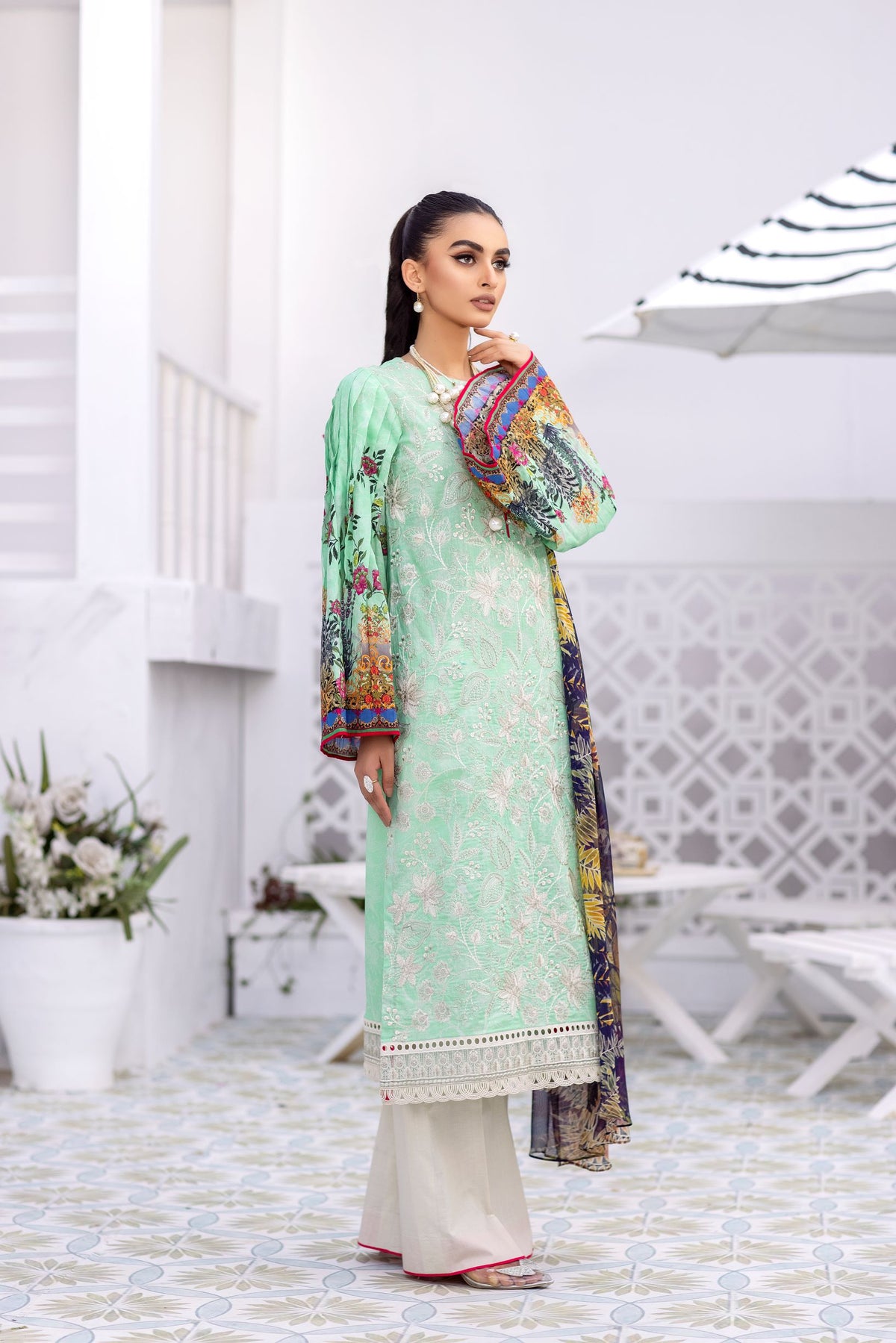 Flossie Unstitched 3 Piece Luxury Lawn Collection'2022-LL-110