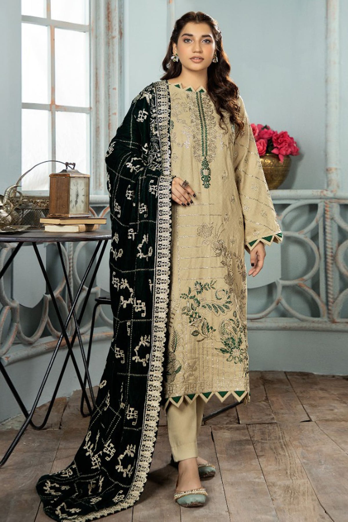 Marjjan Unstitched 3 Piece Embroidered Self Wool Collection'2022-MVD-15-Green