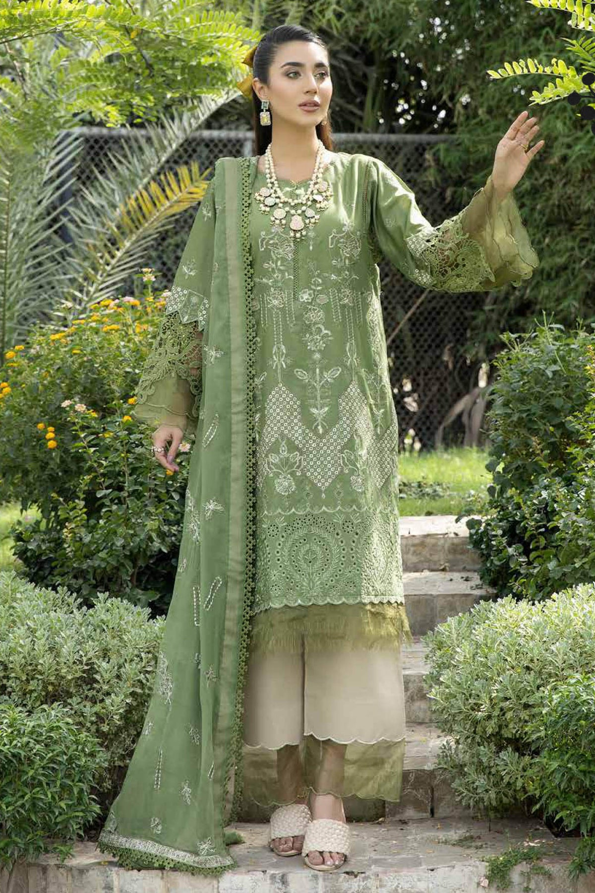 Mehtaab by Marjjan Unstitched 3 Piece Embroidered Lawn'2022-SMC-71