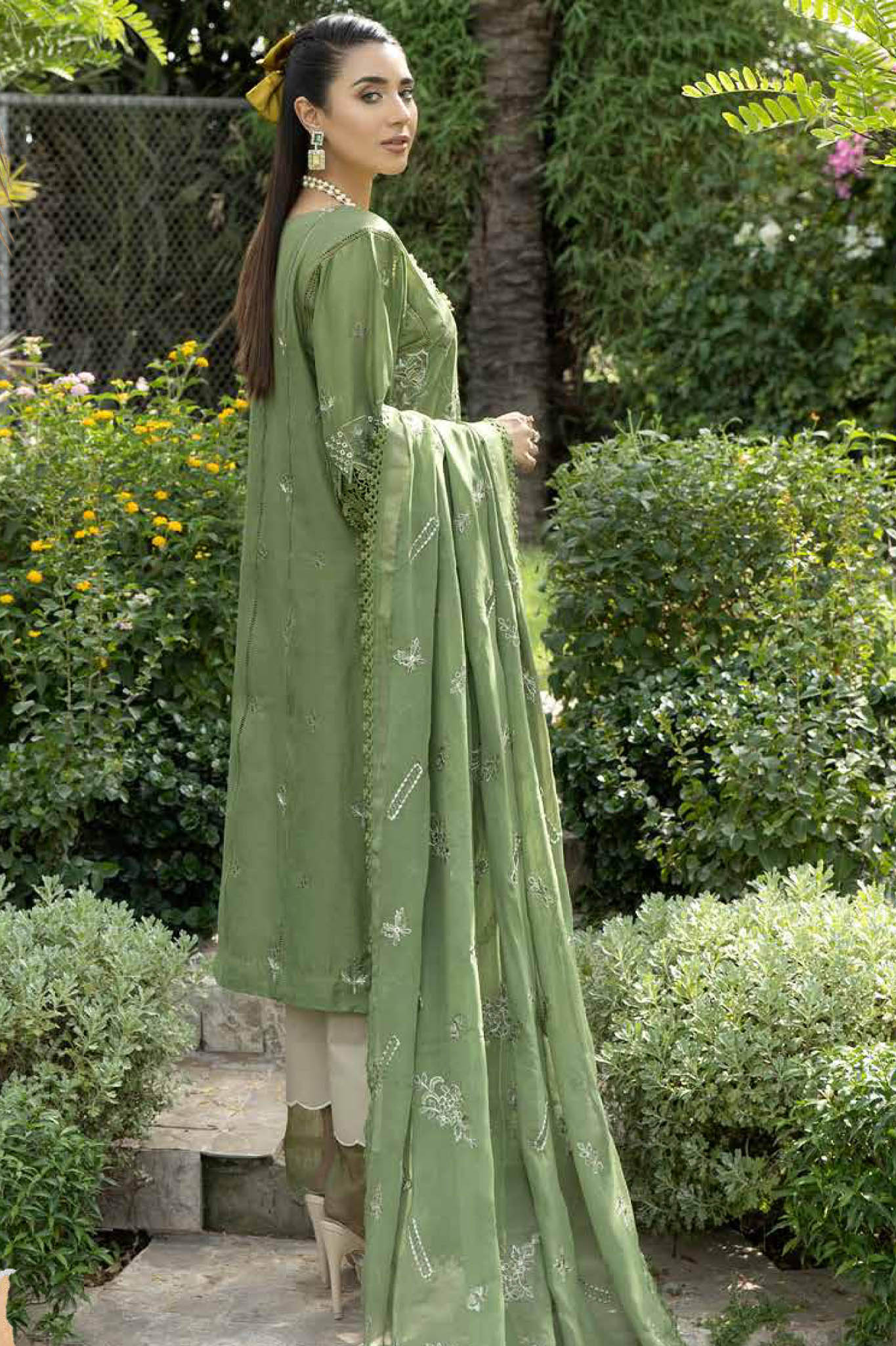 Mehtaab by Marjjan Unstitched 3 Piece Embroidered Lawn'2022-SMC-71