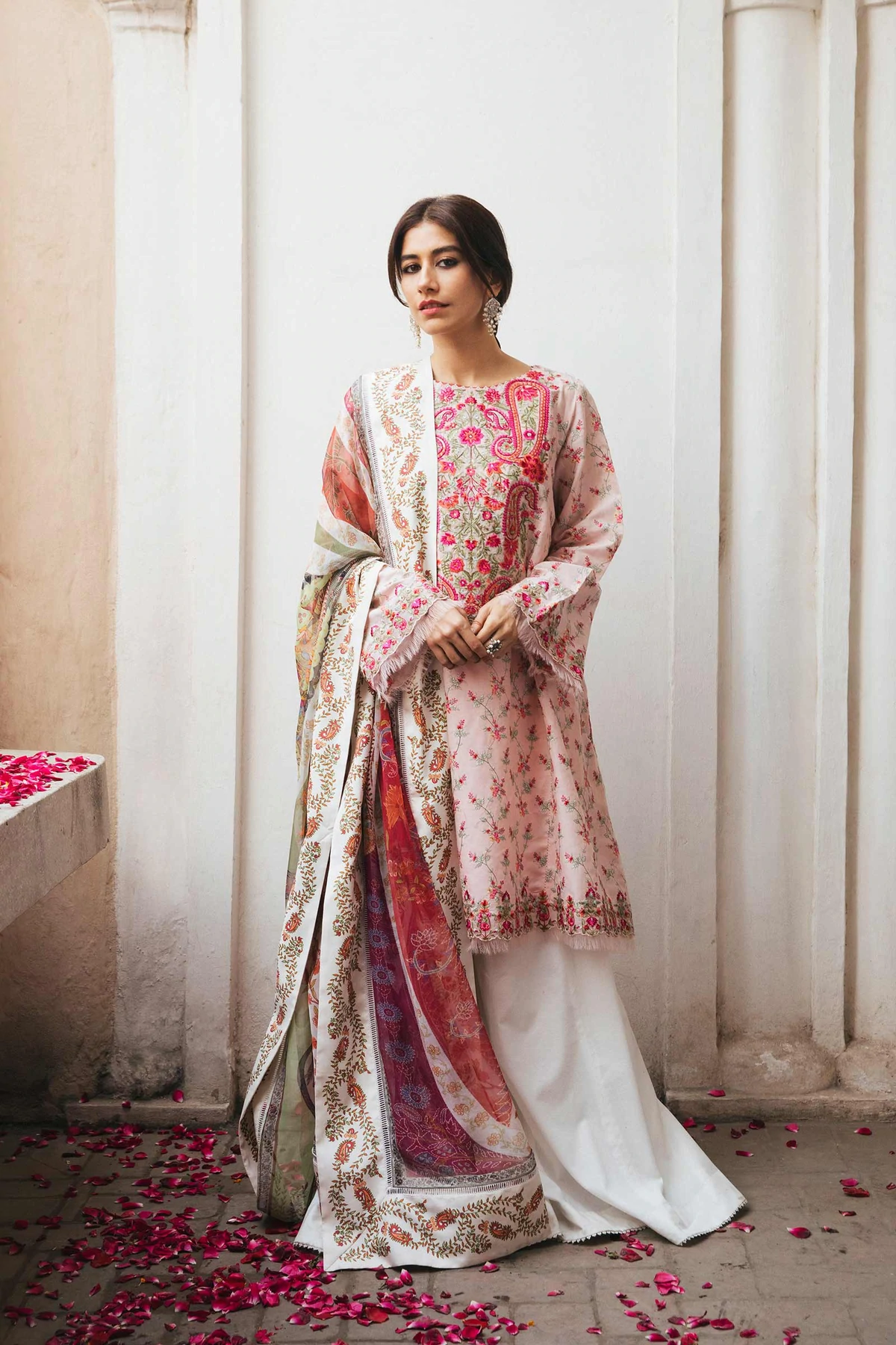 Zara Shahjahan Unstitched 3 Piece Eid Luxury Lawn Collection'2022-D22-Zeeba-B