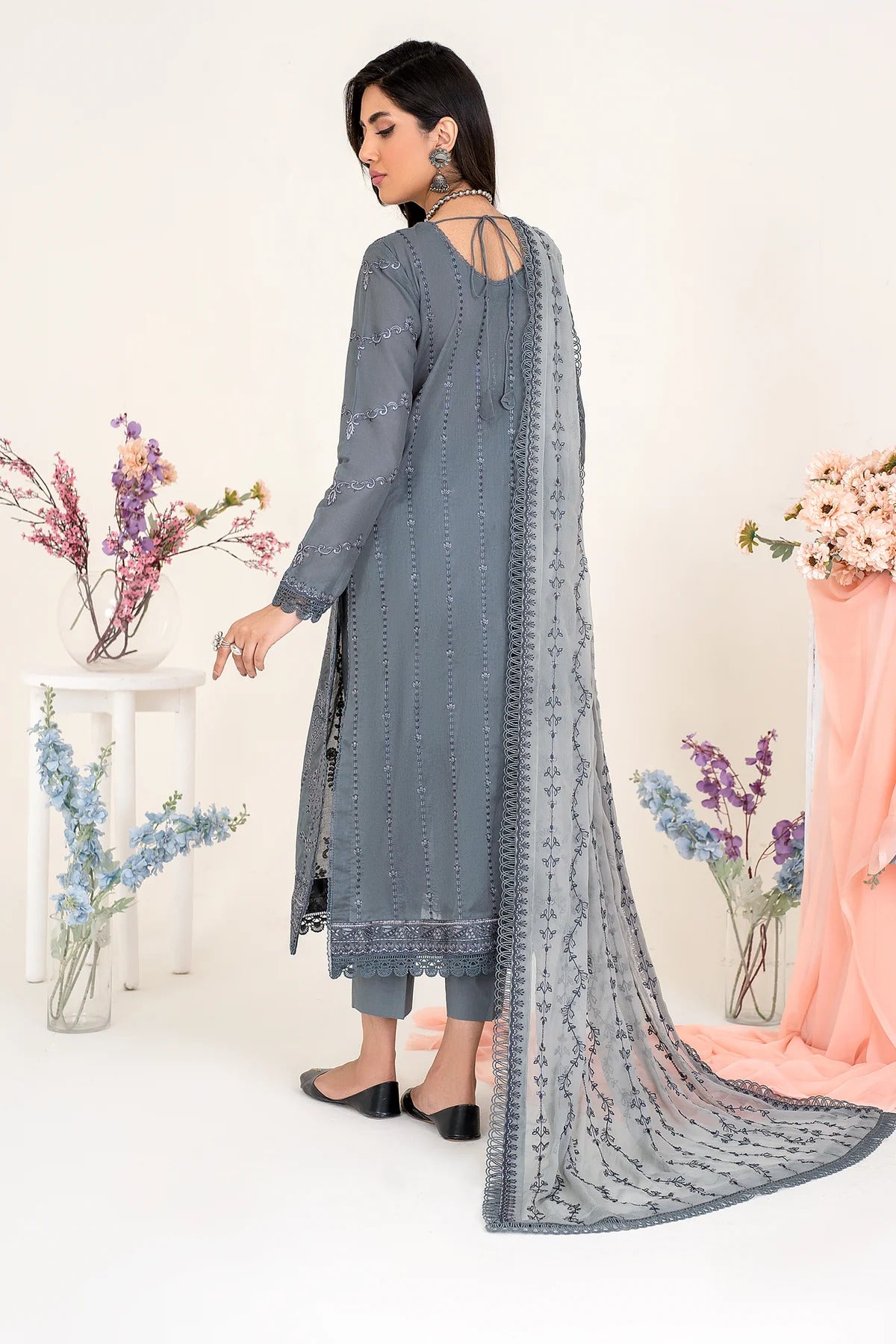 Zarif Unstitched 3 Piece Embroidered Eid Lawn Collection'2023-ZEL-08